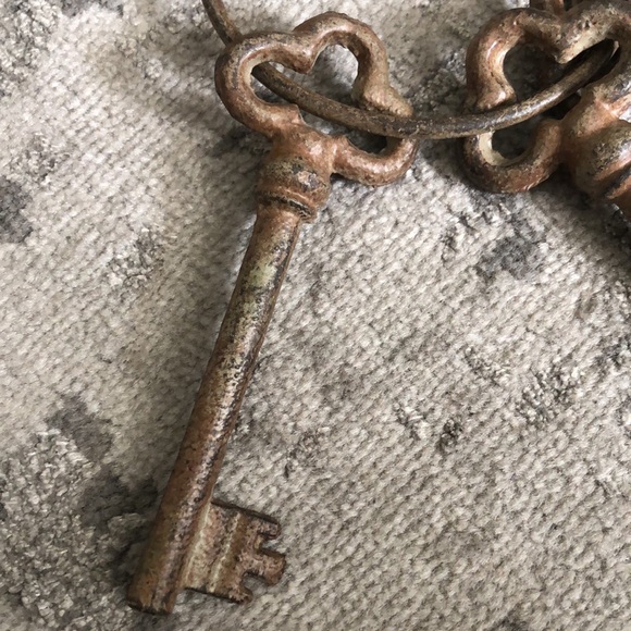 Vintage keys, skeleton keys, magic keys of luck, Victorian,Stem punk.NWOT - Picture 5 of 7